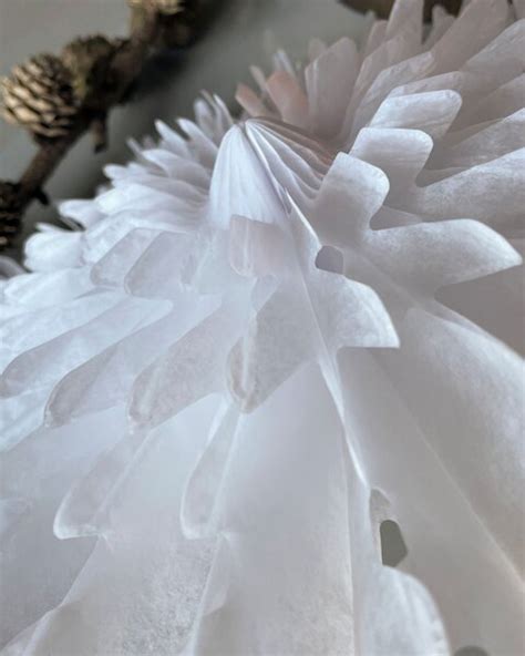 Papierová dekorácia Prýštca najkrajšieho