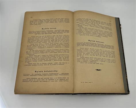 Historická kniha o reči kvetov