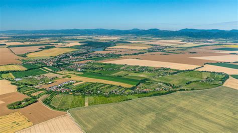Mapa oblasti doručenia kvetín v Suchej nad Parnou a okolí