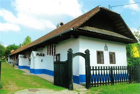 Dom ľudového bývania vo Veľkých Lovciach