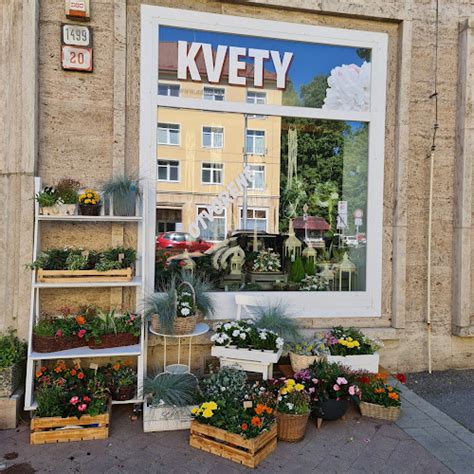 Kuriérska služba doručujúca kvety