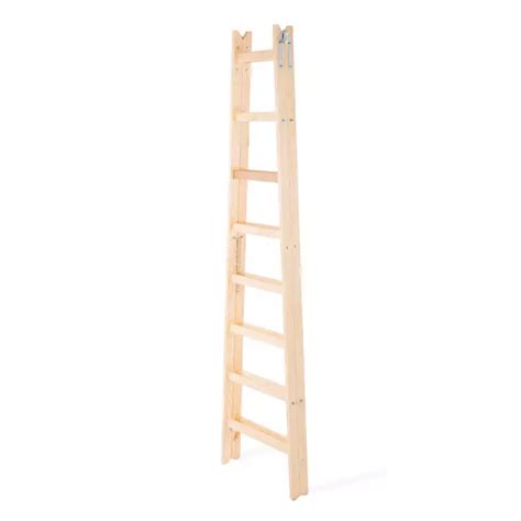starý drevený rebrík ako dekorácia