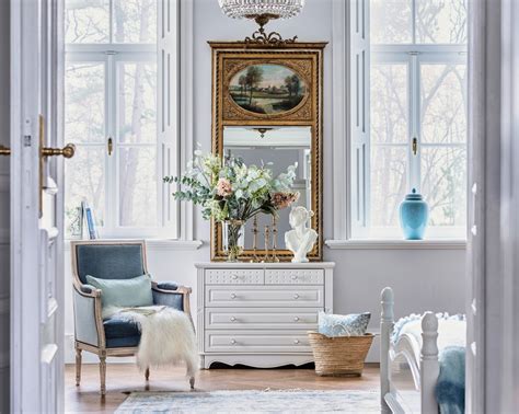 sviečka v interiéri